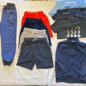 Lot of Cat & Jack size 4/5. Excellent condition